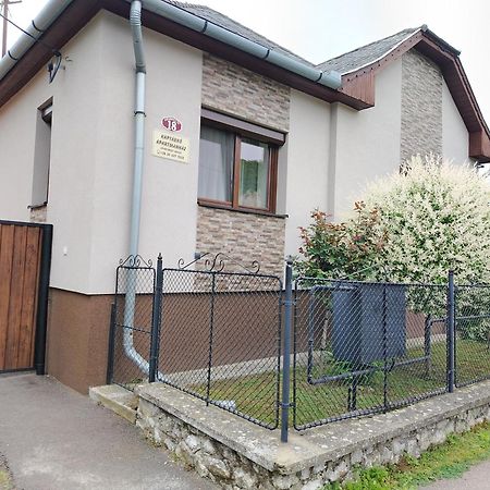 Kaptárkő Apartmanház Demjén Kültér fotó